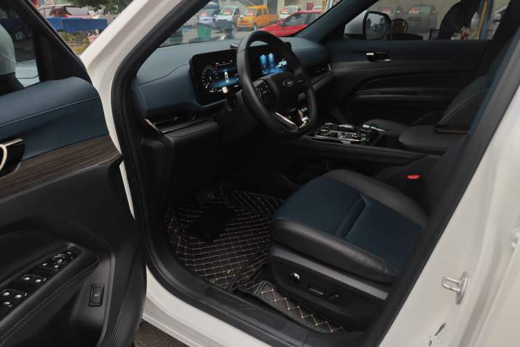 Used Ford Equator Sport 2023 EcoBoost 170 Premier Edition