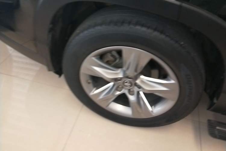 Used Toyota Highlander 2018 2.0T Four-Wheel Drive Prestige Version 7 Seats China VI Standard