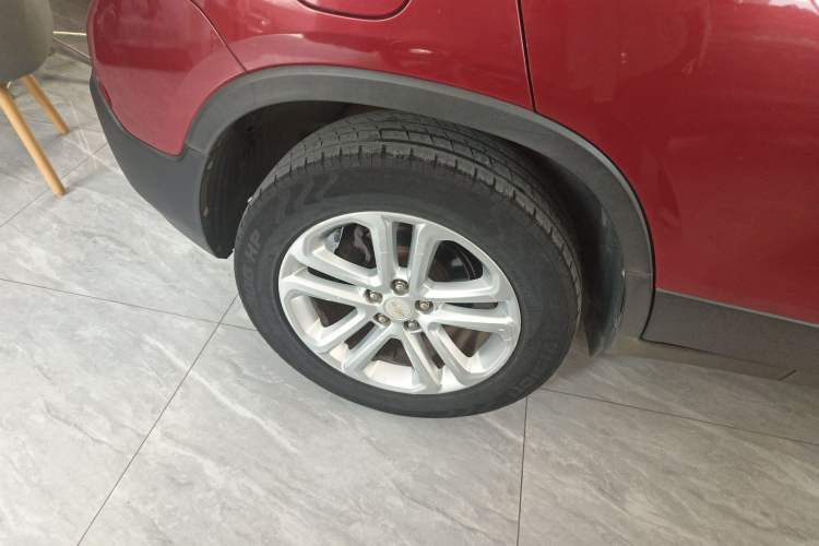 Used Chevrolet Trax 2016 1.4T Manual Two-Wheel Drive Comfort Version with Sunroof
