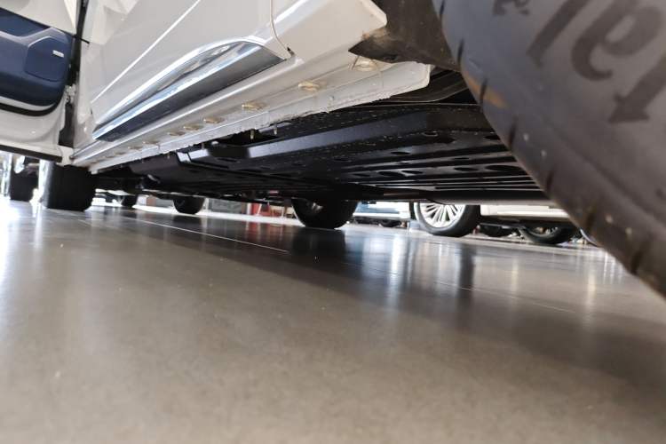 Used Buick Century 2025 2.0T Seven-Seater Yinshi Edition
