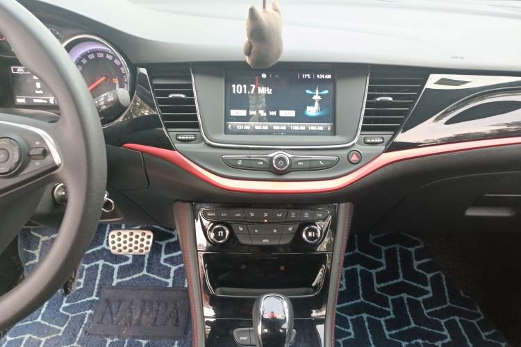 Used Buick Verano 2016 Hatchback GS 20T Dual-Clutch Passionate Sporty Model
