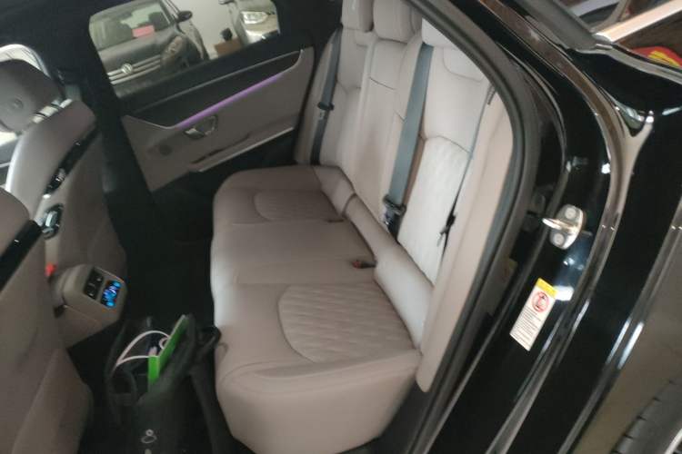 Used BYD Han 2025 DM-i Intelligent Driving Edition 125KM LiDAR Flagship Model
