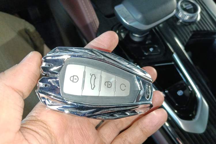 Used Geely Auto Monjaro L 2021 2.0TD DCT EVO Two-Wheel Drive Prestige Version
