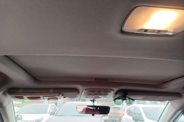 Used Haval M6 2023 PLUS 1.5T Manual Luxury Smart Connectivity Model
