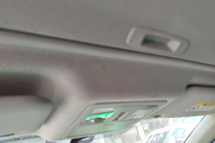 Used Nissan Tiida 2016 1.6L CVT Cool Dynamic Edition
