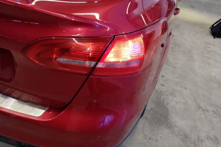 Used Ford Focus 2015 Sedan EcoBoost 125 Automatic Supreme Style Edition
