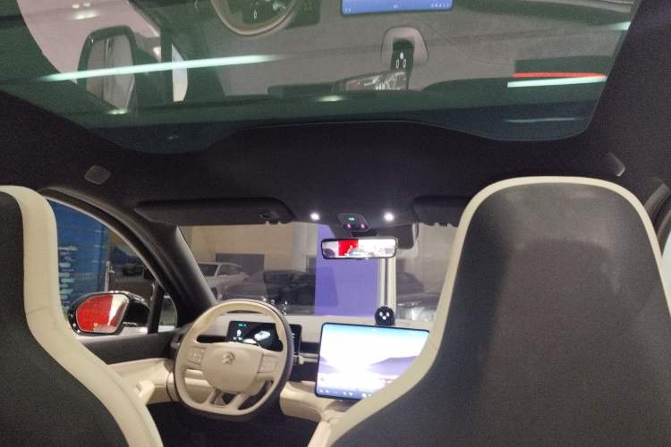 Used Nio EC6 2025 75 kWh
