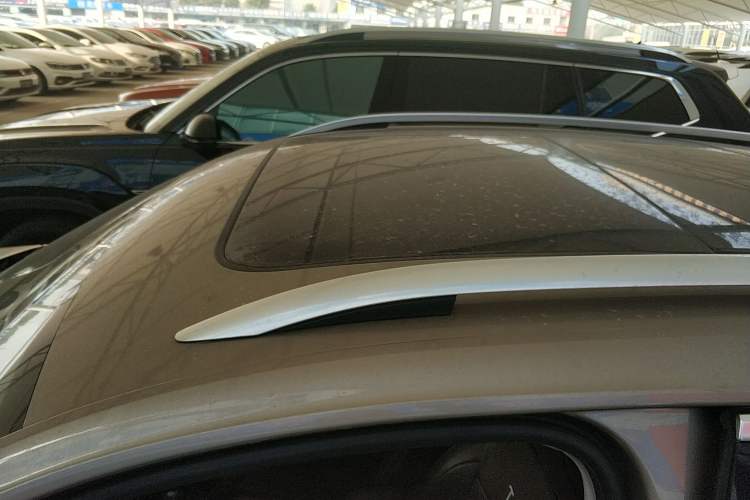 Used Volkswagen T-ROC 2018 280TSI DSG Two-Wheel-Drive Comfort Version China V Standard