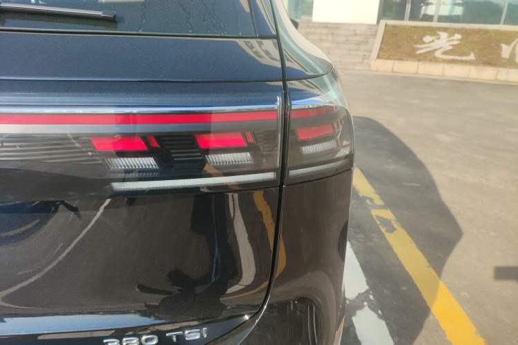 Used Volkswagen Tiguan L 
