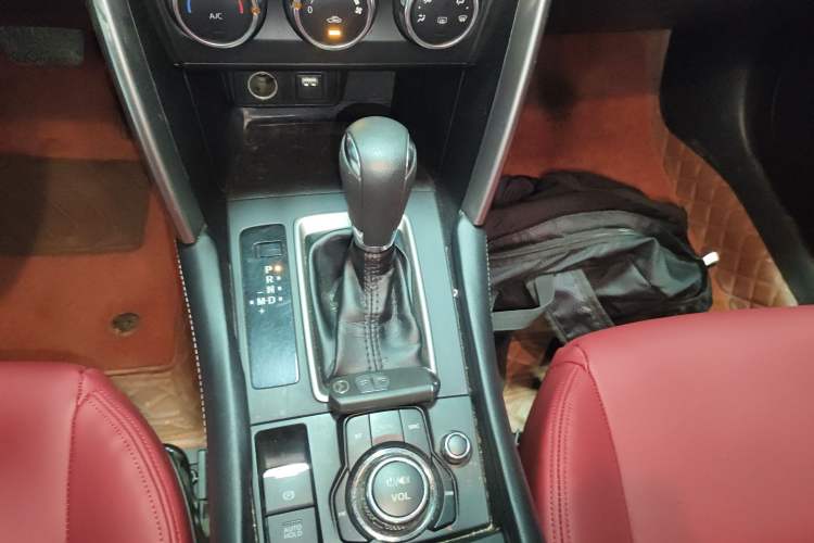 Used Mazda CX-4 2018 2.0L Automatic Two-Wheel Drive Blue Sky Dynamic Version China V Standard
