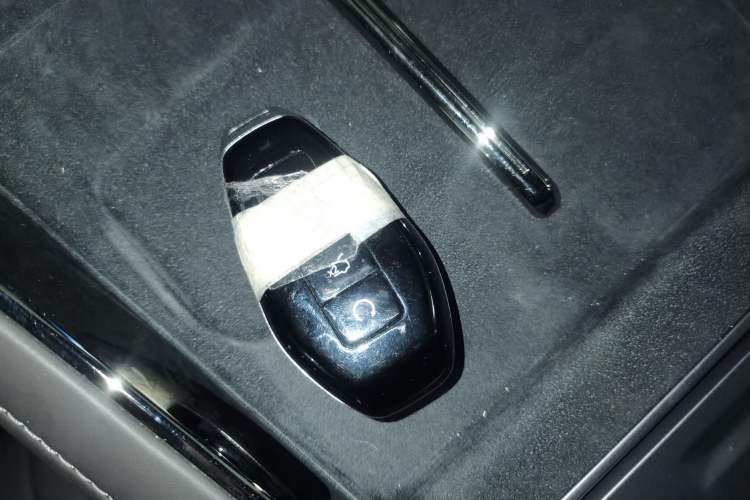 Used Denza Z9 2024 1100 km Four-Wheel Drive Max Version