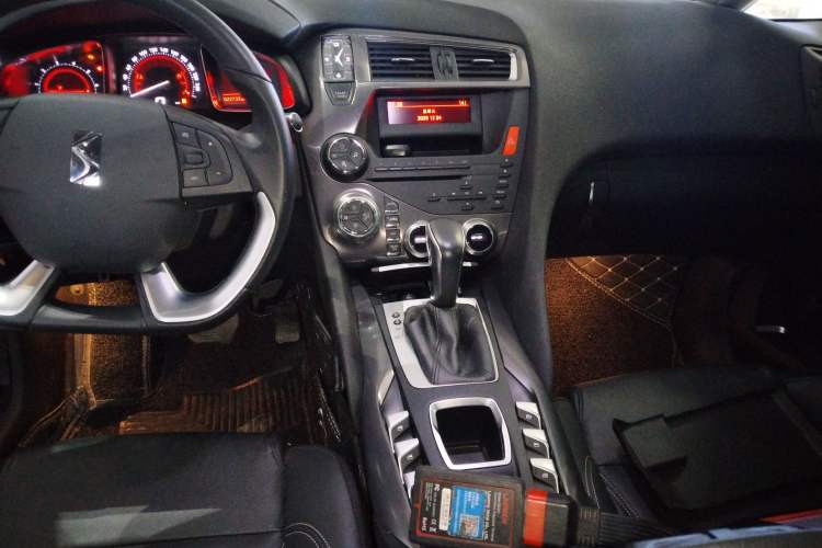 Used  5 2015 1.6T Elegant Edition THP160
