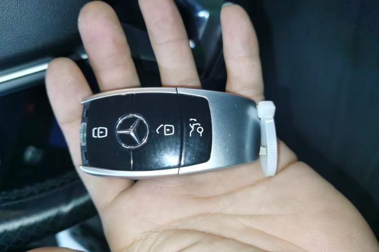 Used Mercedes-Benz GLK-Class 2013 Facelift GLK 300 4MATIC Luxury Edition
