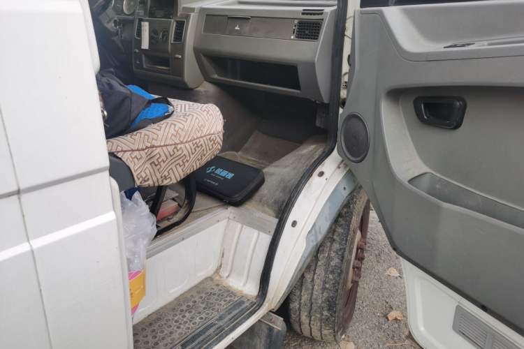 Used Iveco Daily 2014 2.5T-A35 NJ6485AC47Z4