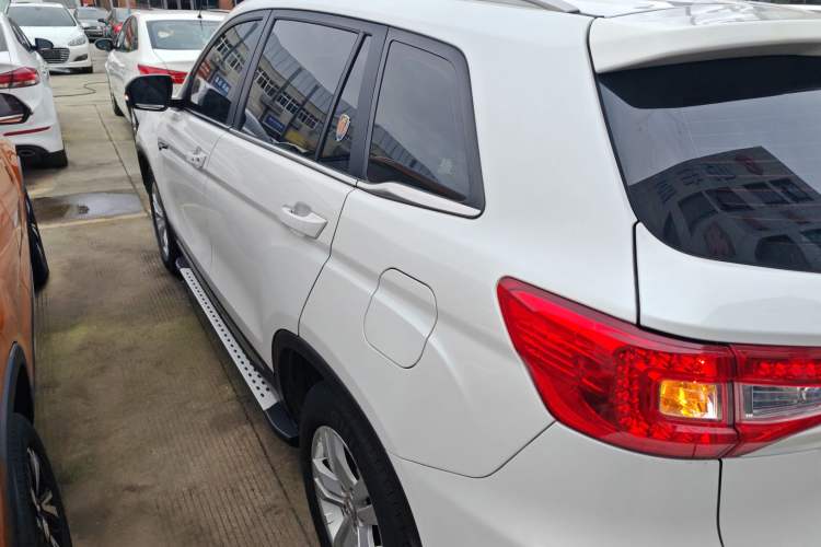 Used Changan CS75 2014 2.0L Manual Leading Version China IV Standard
