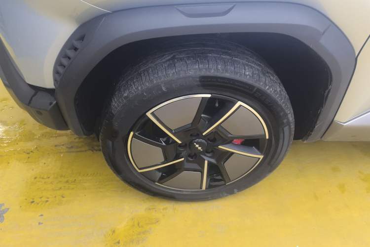 Used  Titanium 3 2025 501KM All-Wheel Drive Intelligent Driving Ultra Version
