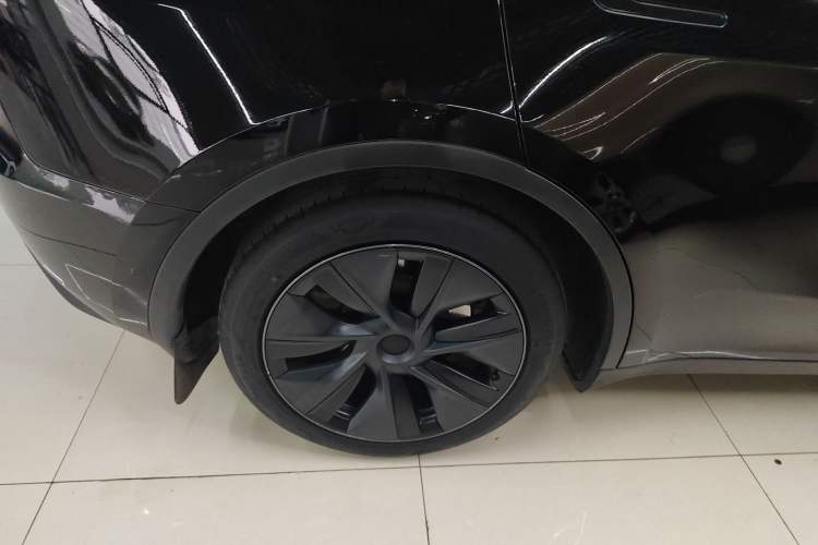 Used Tesla Model Y 2023 Rear-Wheel-Drive Version