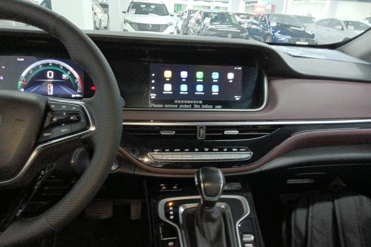 Used GAC Trumpchi M6 2023 PRO 270T DCT Luxury Edition
