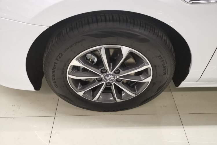 Used BYD Qin PLUS 2024 HONOR Edition DM-i 55KM Leading Model
