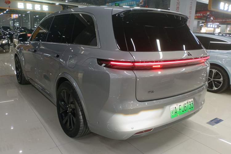 Used Li Auto L8 2023 Pro Model
