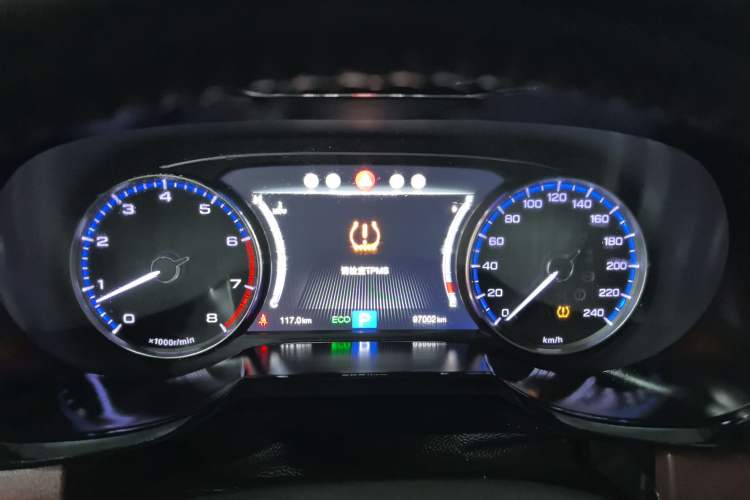 Used GAC Trumpchi GS8 2017 320T Two-Wheel Drive Luxury Smart Connectivity Version (7 Seats)
