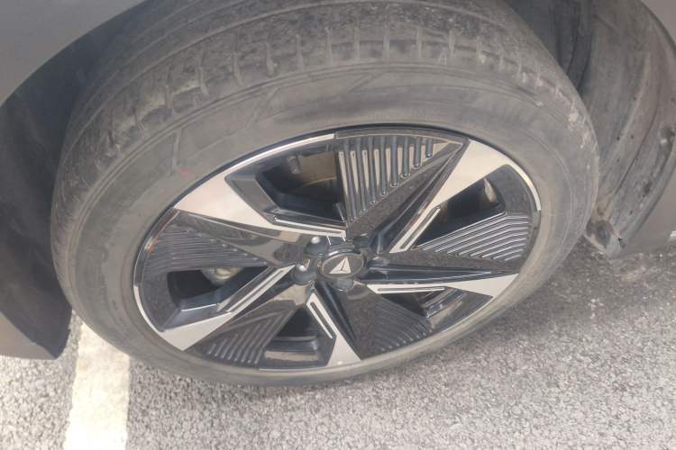 Used Deepal S07 2023 200Max Range-Extended Version
