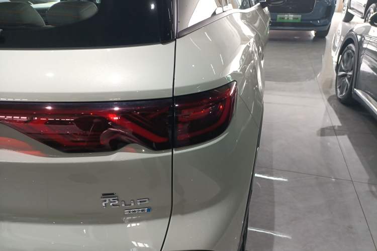 Used BYD Yuan UP 2025 Intelligent Driving Version 401 km Beyond-Range Edition