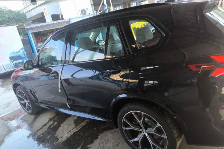 Used BMW X5 2023 xDrive 30Li Luxury M Sport Night Edition Package