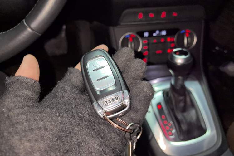 Used Audi Q3 2017 30 TFSI Fashion Model
