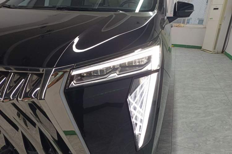 Used GAC Trumpchi M8 2023 Zongshi Series Dual-Motor Flagship Edition