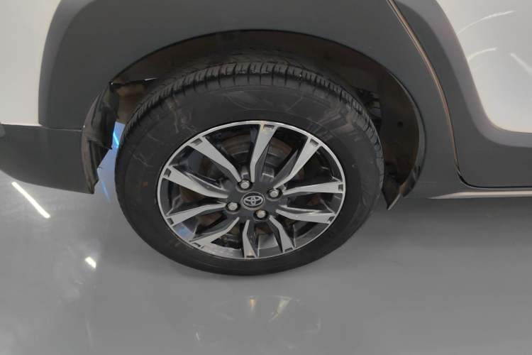 Used Toyota YARiS L 2020 X-Trail X 1.5L CVT Luxury Edition
