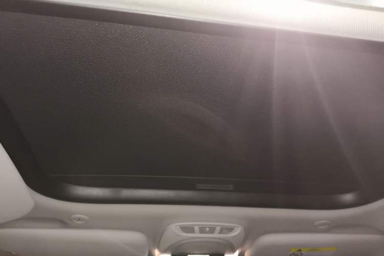 Used  MINI 2016 1.5T COOPER Pioneer Edition Five-Door Model