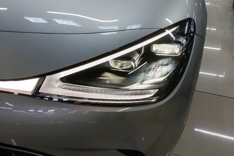 Used  #1 2022 Premium Edition