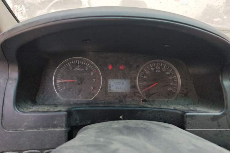 Used FORTHING Lingzhi 2017 Facelifted M3L 1.6L 7-Seater Standard Version