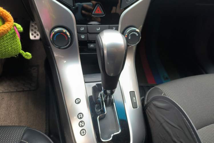 Used Chevrolet Cruze 2013 Hatchback 1.6T Automatic Flagship Model