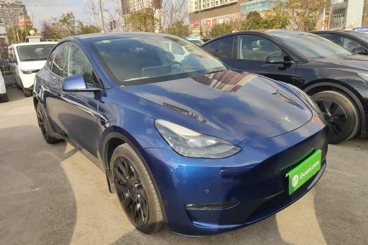 Used Tesla Model Y 2021 Long-Range All-Wheel-Drive Version 3D7
