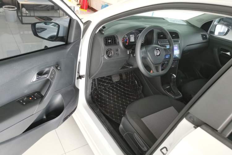 Used Volkswagen Polo 2018 1.5L Automatic Advanced Driving Model
