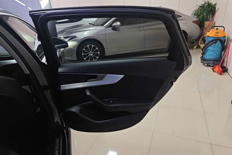 Used Audi A4L 2020 40 TFSI Fashion Dynamic Model
