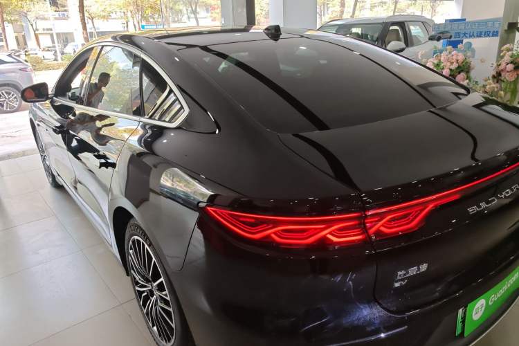 Used BYD Han 2025 EV with 701 km of Laser Radar-Enabled Intelligent Driving