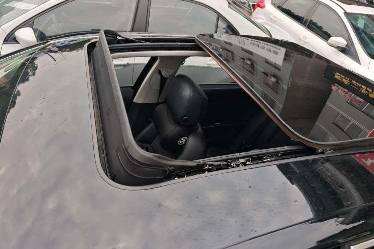 Used Volkswagen Magotan 2018 330TSI DSG Luxury Model
