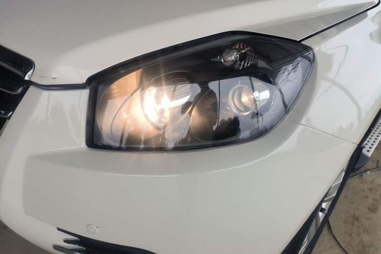 Used Geely Auto GX7 2014 2.0L Manual Luxury Version
