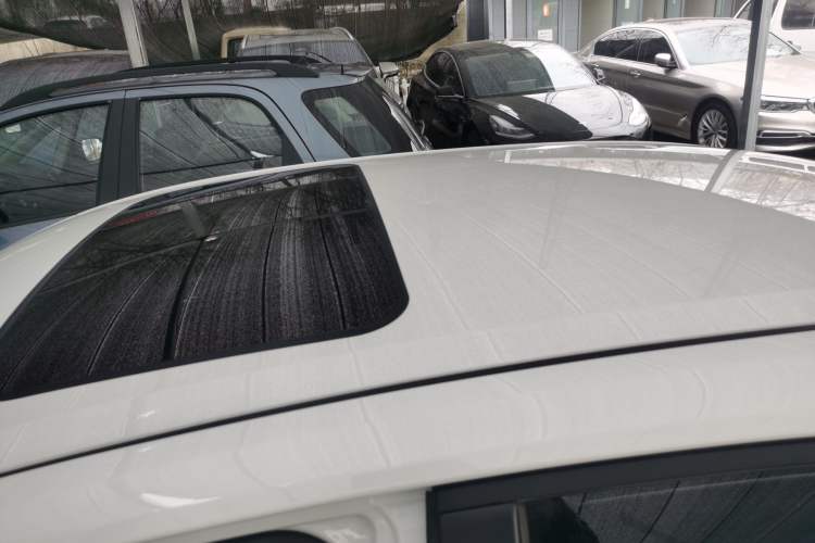 Used Toyota Corolla 2021 Dual-Motor 1.8L E-CVT Elite Edition
