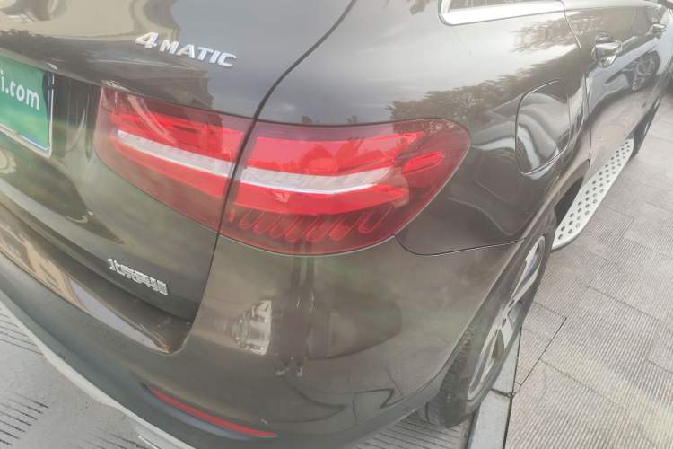 Used Mercedes-Benz GLC 2016 GLC 260 4MATIC Luxury Model
