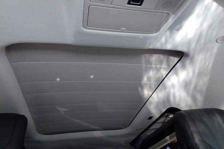 Used Land Rover Defender 2022 90 2.0T P300 X-DYNAMIC HSE
