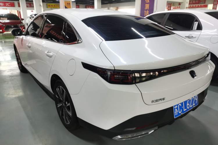 Used Changan Eado 2025 Blue Whale 1.5T 500Bar Prestige Model