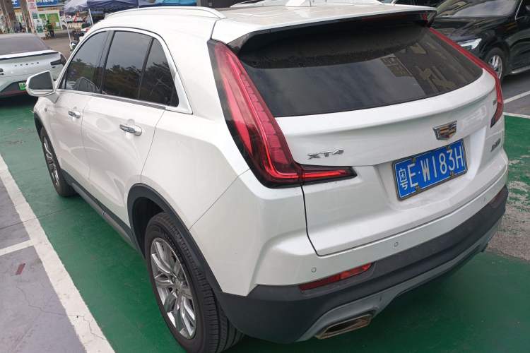 Used Cadillac XT4 2018 28T Two-Wheel-Drive Luxury Model