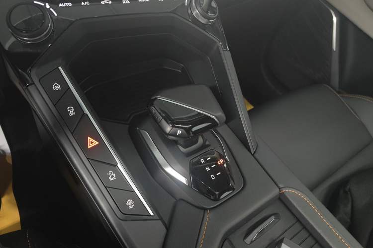 Used Lynk & Co 06 EM-P 2022 PHEV 84 km Range Pro Version