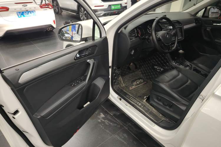 Used Volkswagen Tiguan L 2018 280TSI Automatic Two-Wheel Drive Comfort Edition
