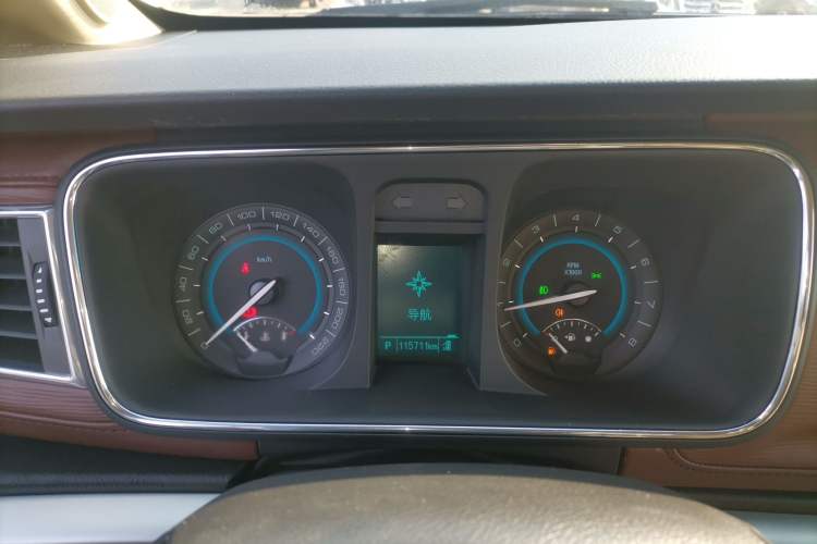 Used Buick GL8 2014 2.4L LT Luxury Business Executive Edition
