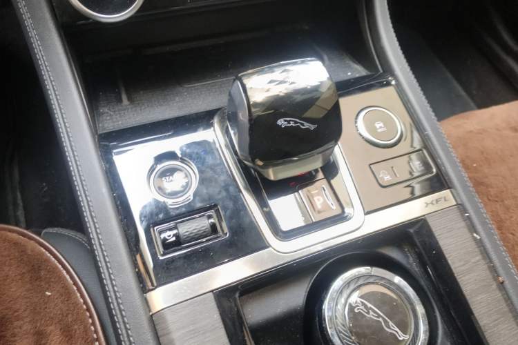 Used Jaguar XFL 2023 XFL 2.0T P200 Two-Wheel-Drive Elite Luxury Edition